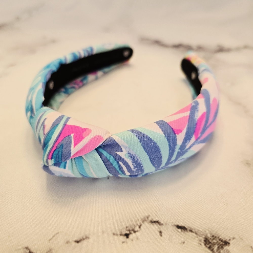 Lilly Pulitzer x Lele Sadoughi Slim Knotted Headband in Rainforest Retreat